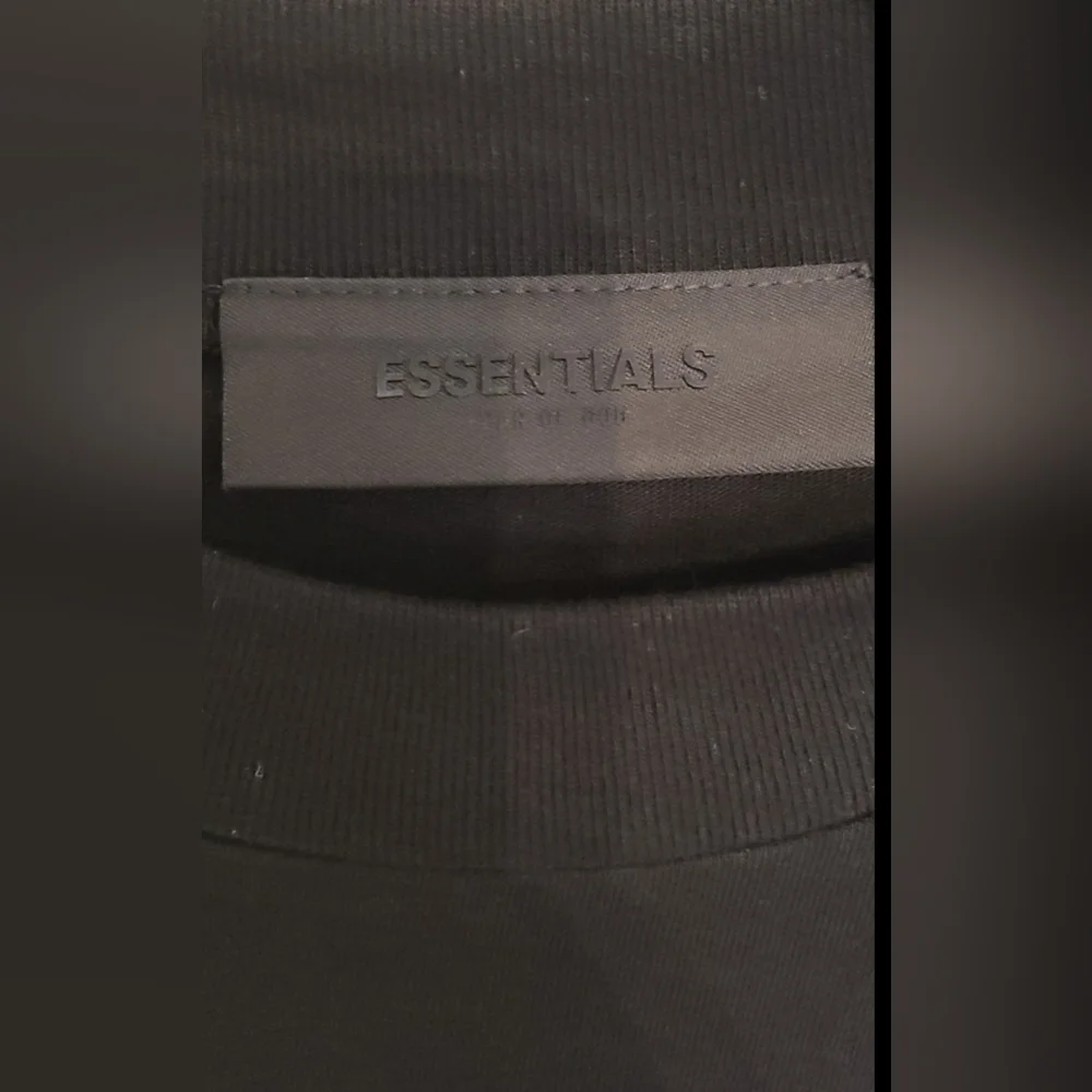 Fear Of God Essentials  T Shirt - Picture 3 of 7